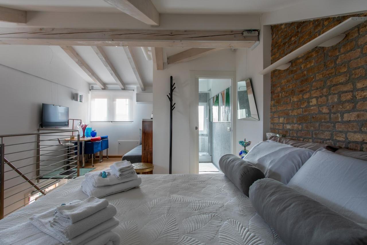 Apartment Biennale Gallery Loft Venice